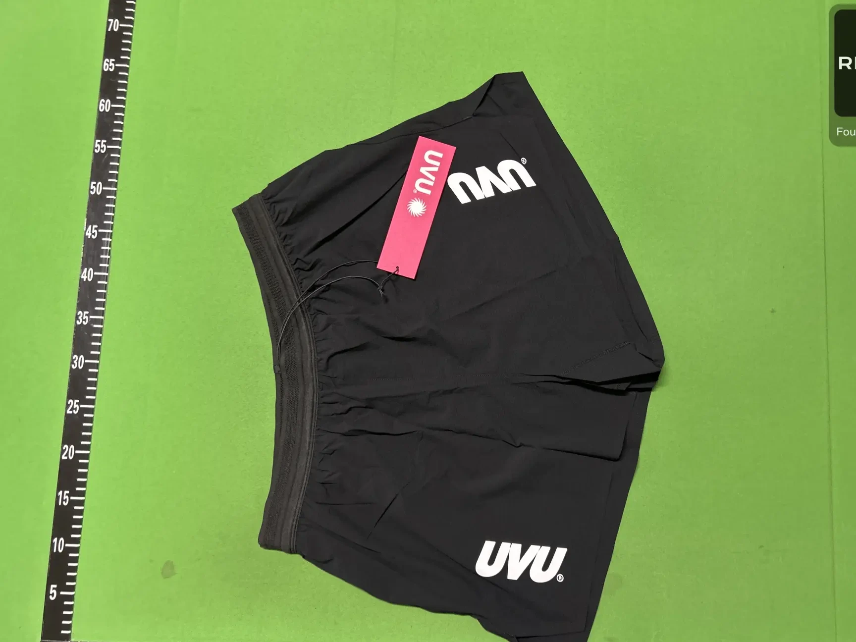 Split-Hem Sports Shorts -3