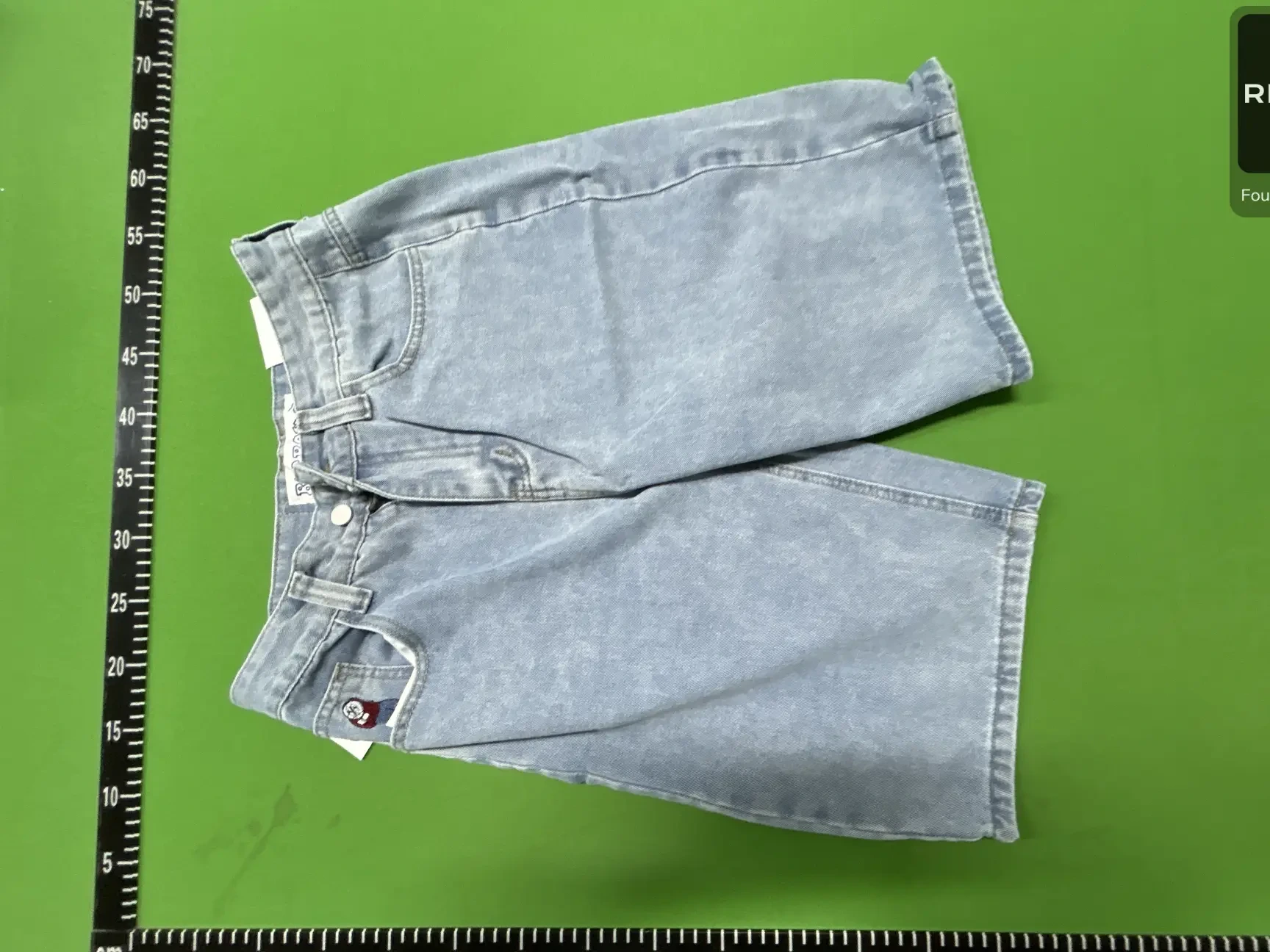 Y2K Loose-Fit Denim Shorts -3