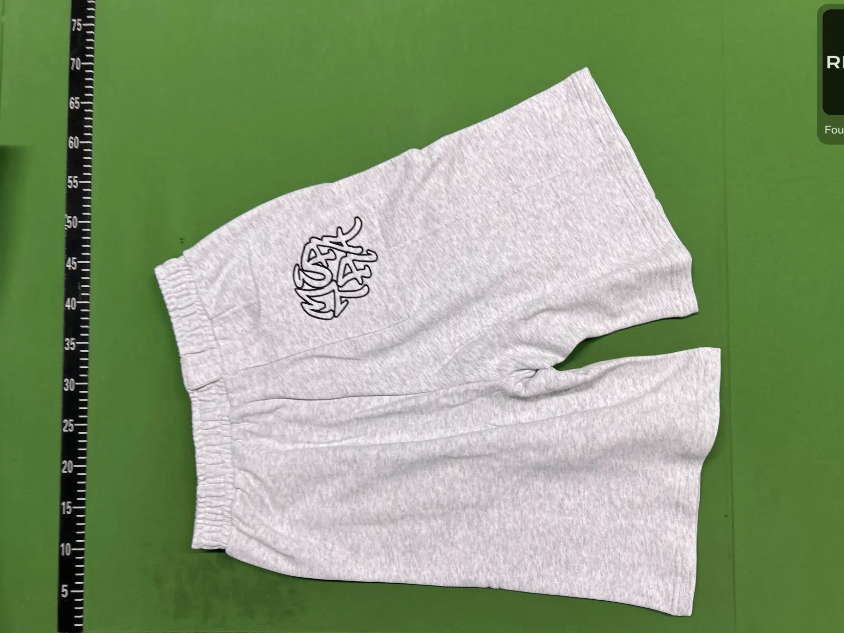 Embroidered Logo Casual Shorts -3