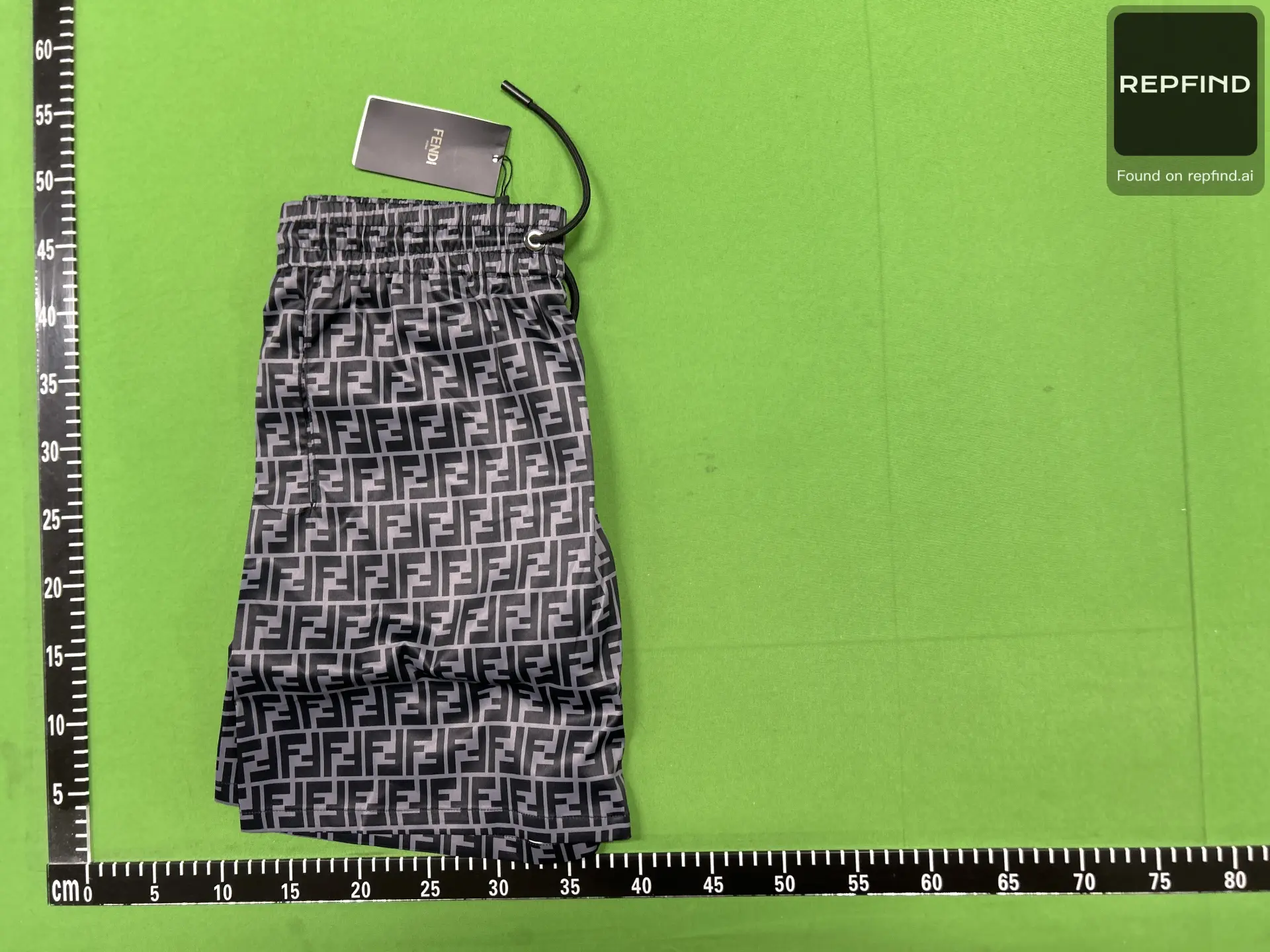 Quick-Dry Mesh Beach Shorts -4