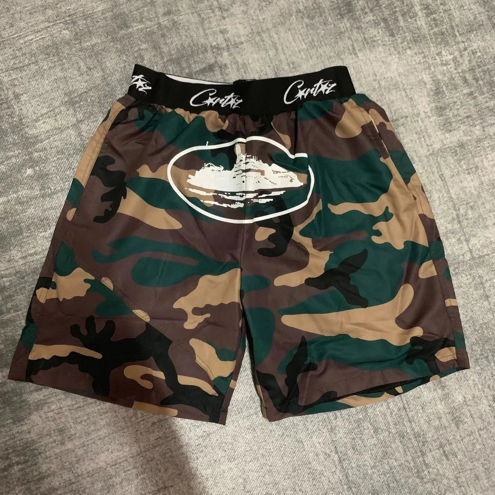 Corteiz Cruise Print Beach Shorts -2