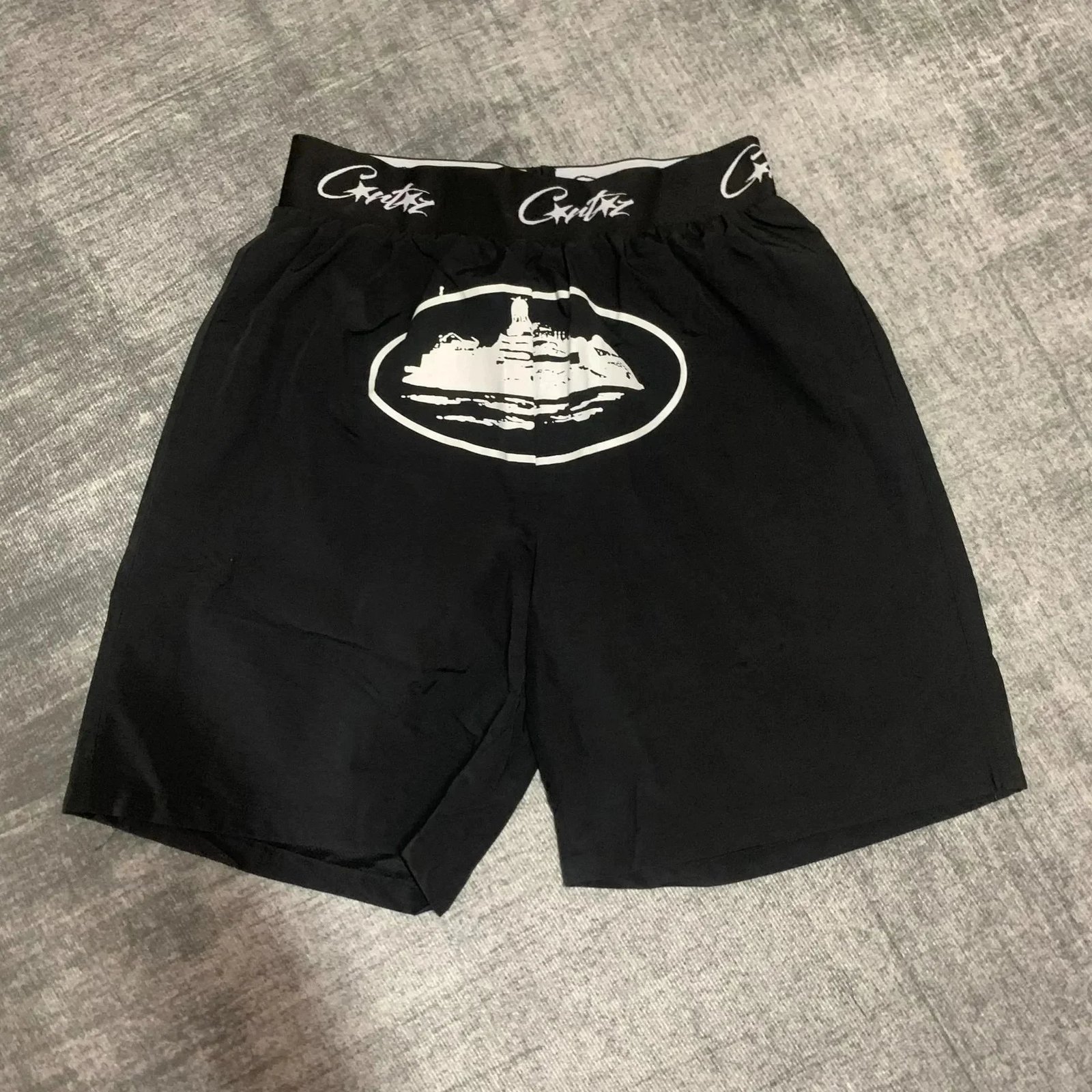 Corteiz Cruise Print Beach Shorts -3