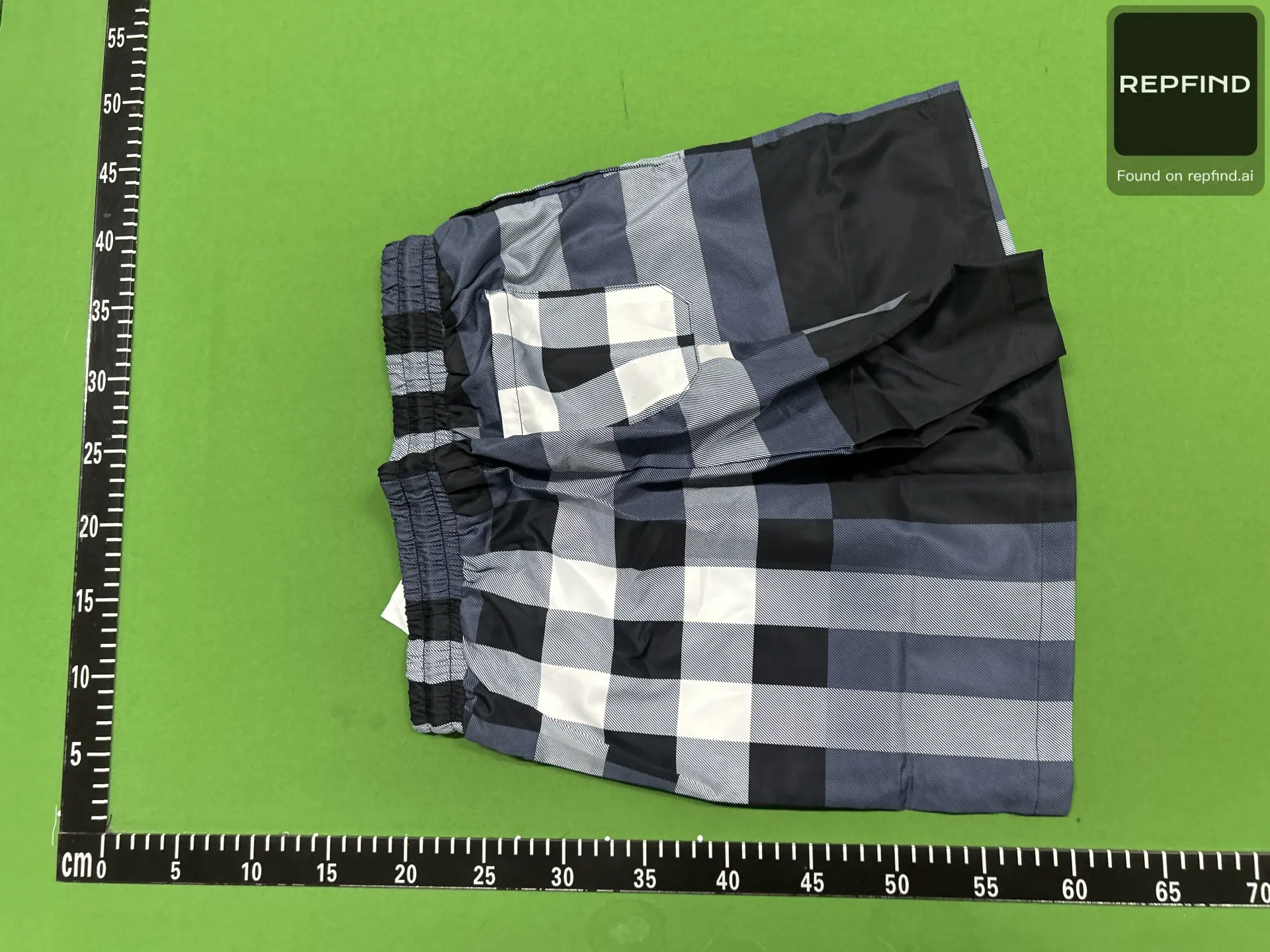 Eight-Check Plaid Shorts -3