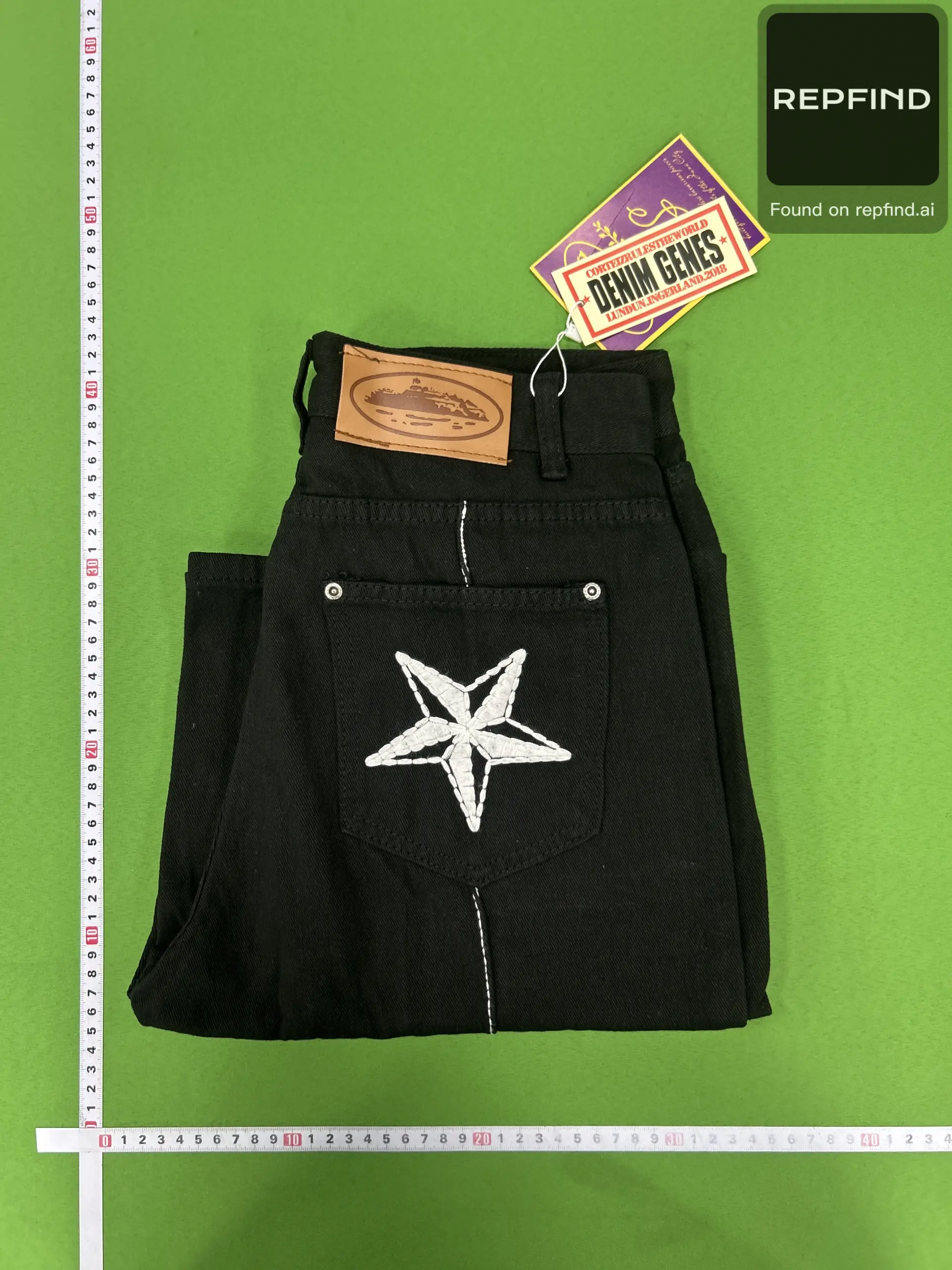 Corteiz Star Embroidered Distressed Denim Shorts -4