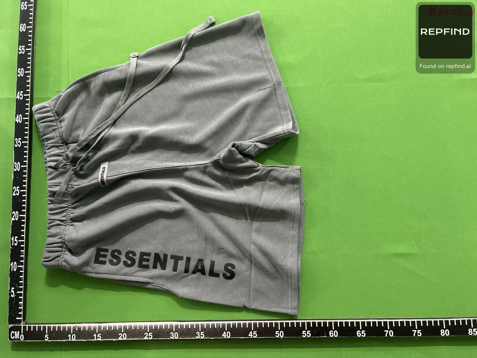 ESS Flocked Letter Print Shorts -3