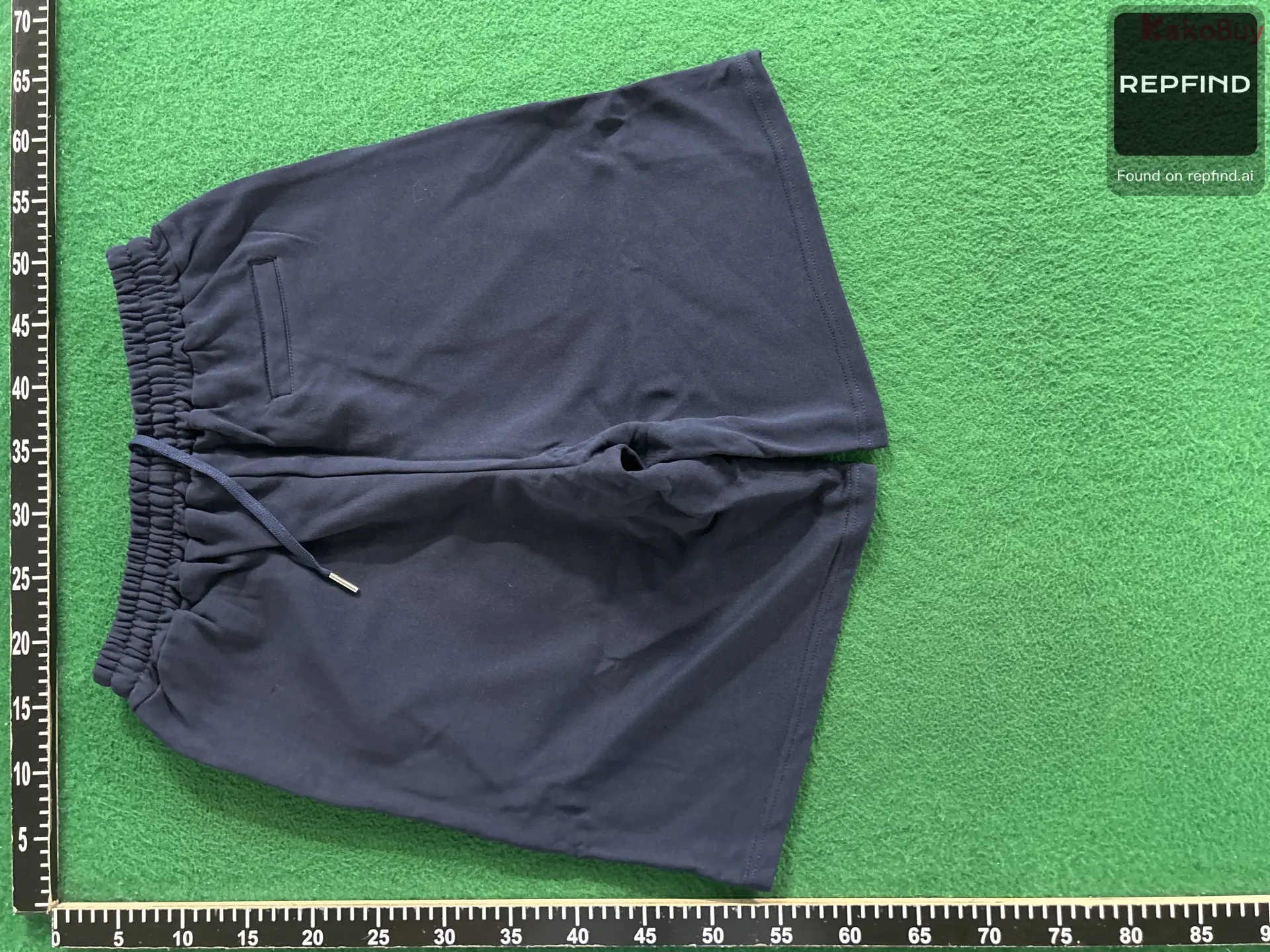 AM1 Heart Embroidered Shorts -4