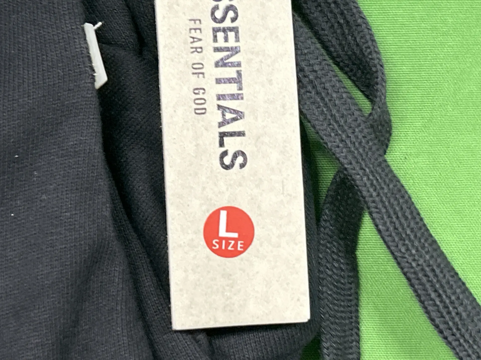 Reflective Quarter-Length Shorts -4
