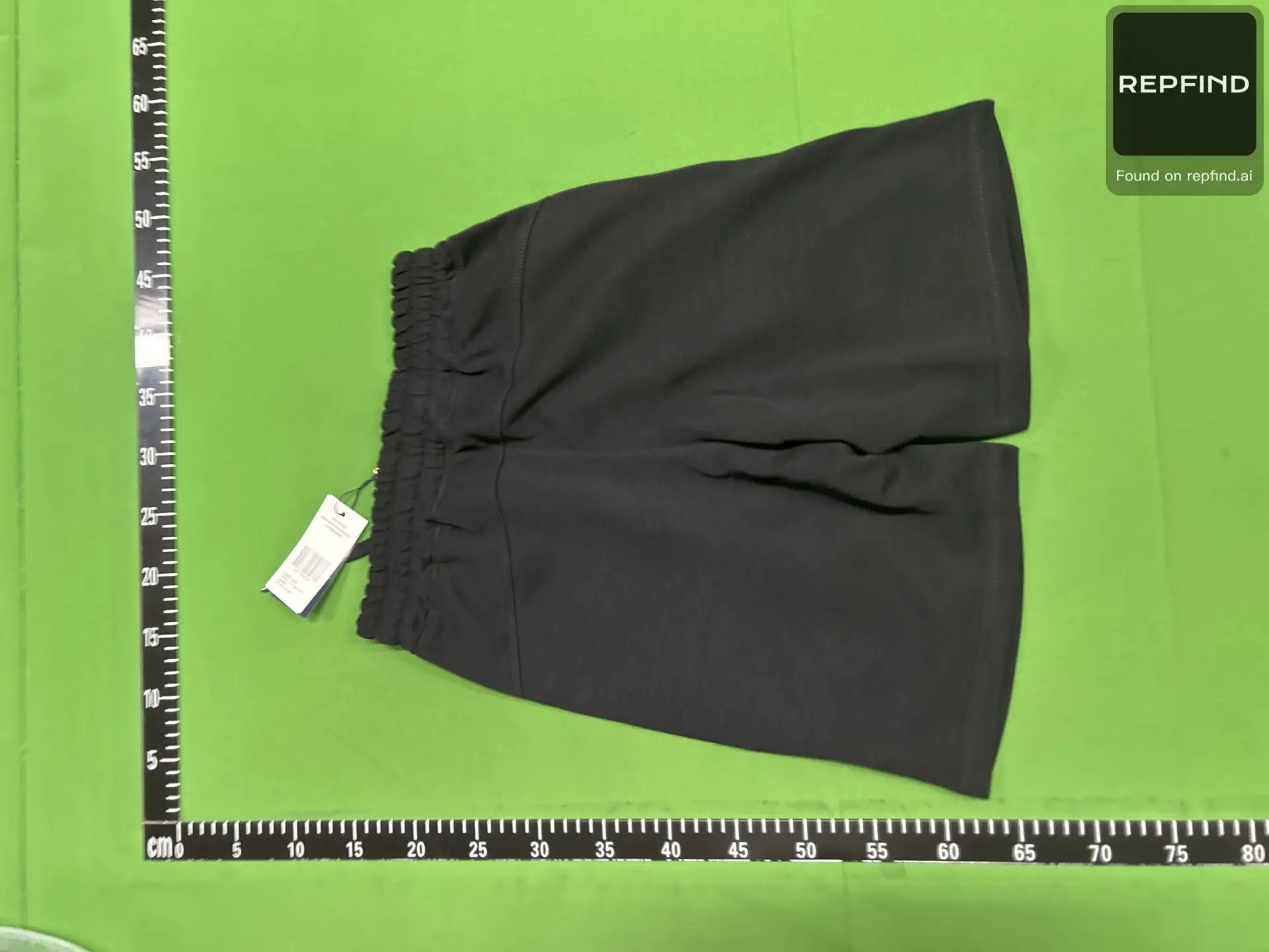 Solid Color Knee Length Shorts -3