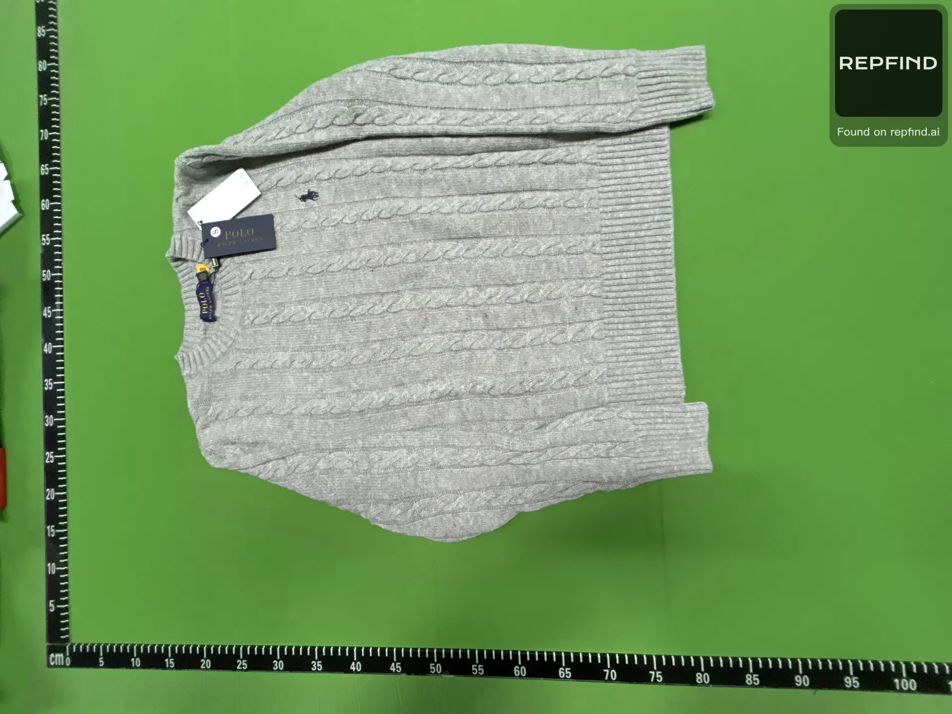 Cable-Knit Crewneck Sweater -3