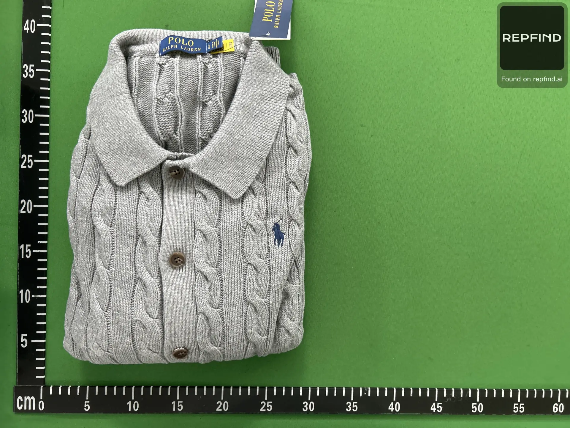 Buttoned Collared Cable-Knit S