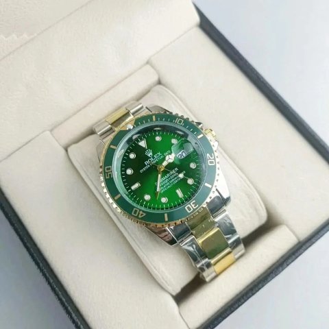 Green Dial Diver Style Watch