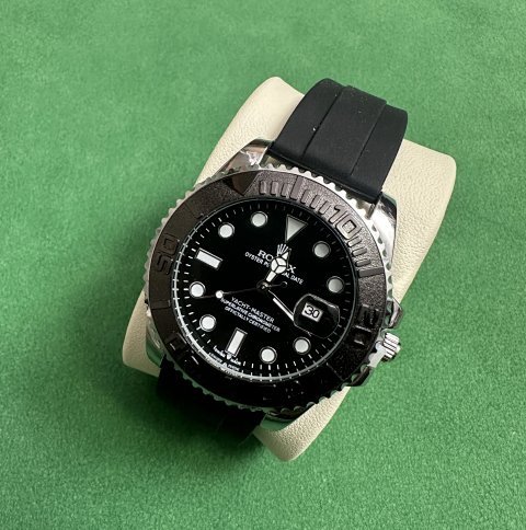Black Rubber Strap Sport Watch
