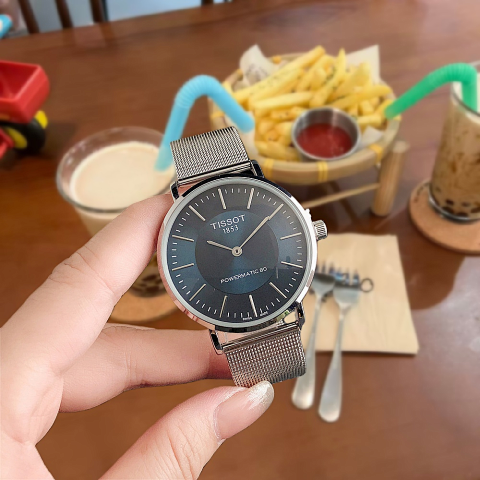 Minimal Black Dial Bracelet Wa