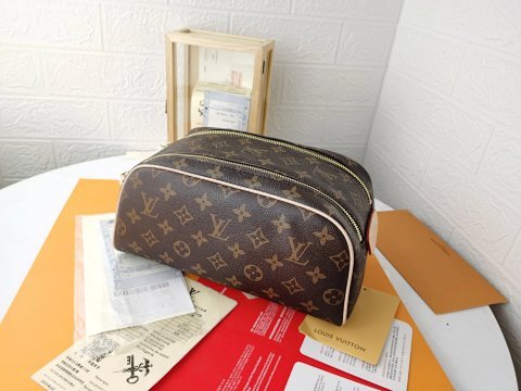 Travel Toiletry and Cosmetic Pouch Collection -7