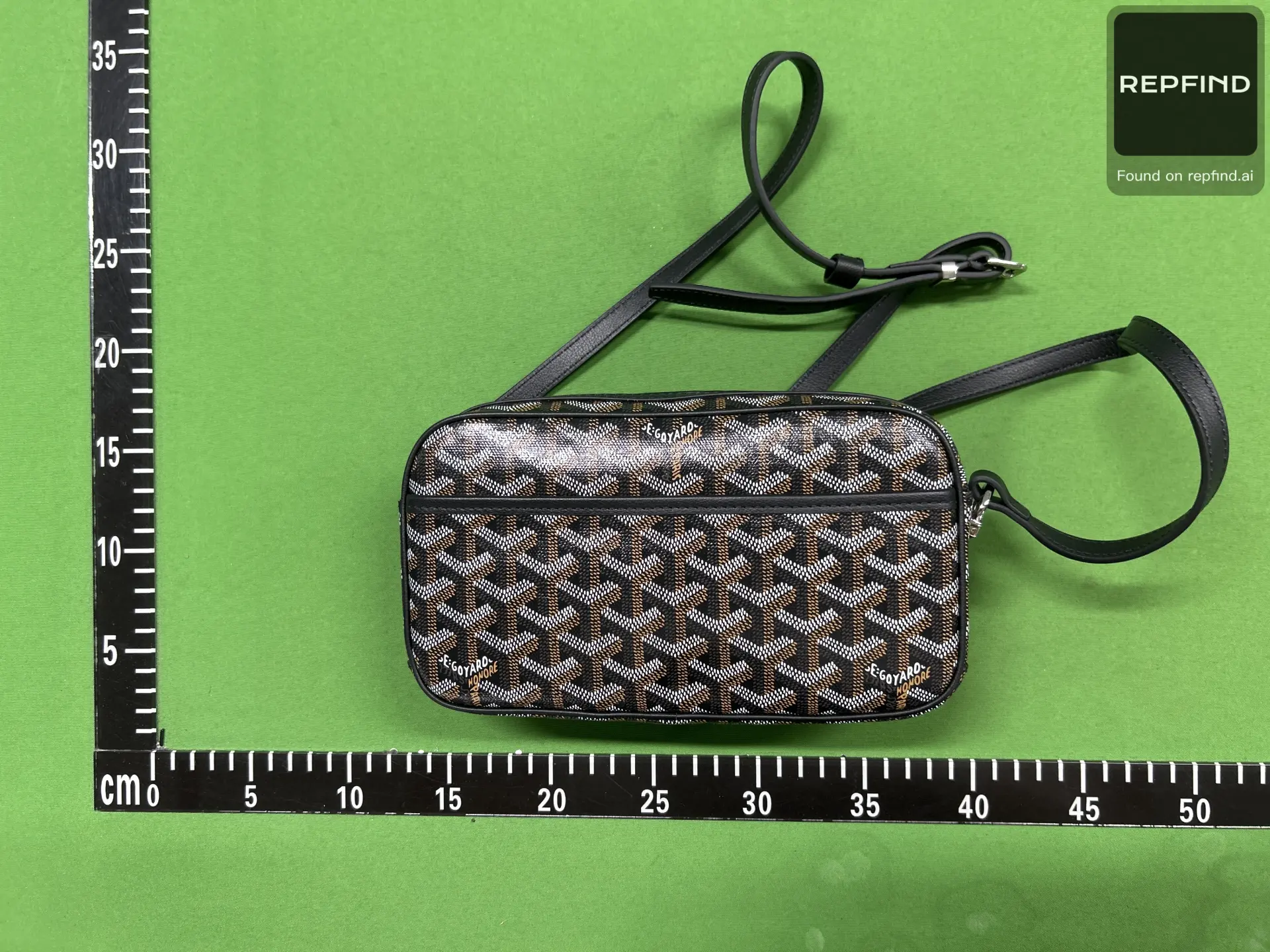 Goyard Crossbody Bag 8018 -2
