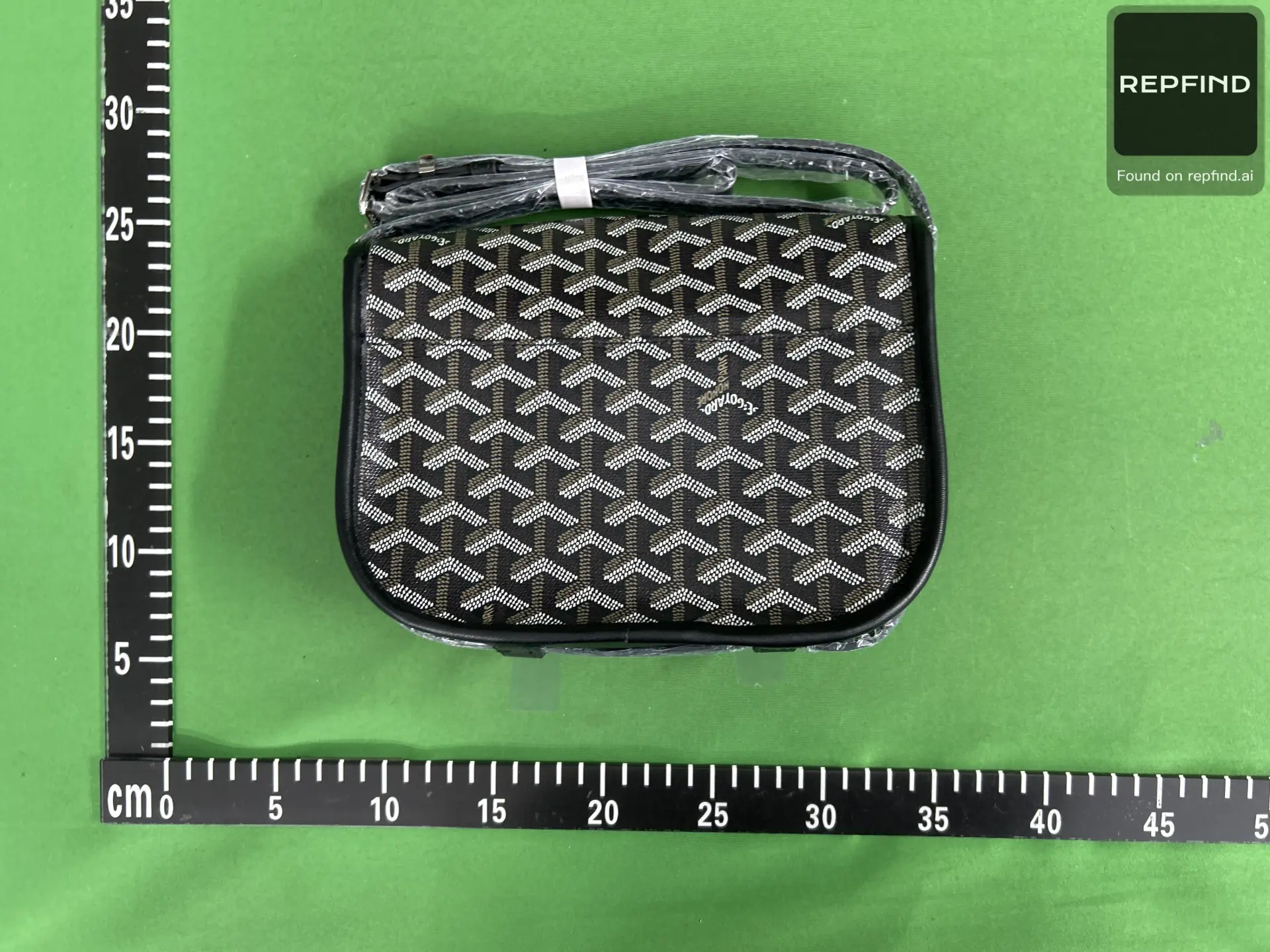 Goyard Flap Crossbody Bag -4