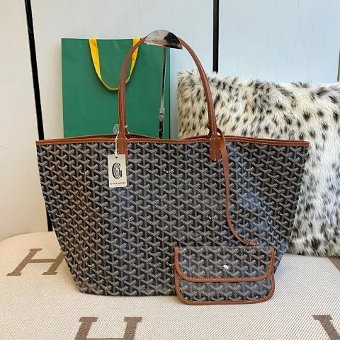 Patterned Tote and Pouch Set 8