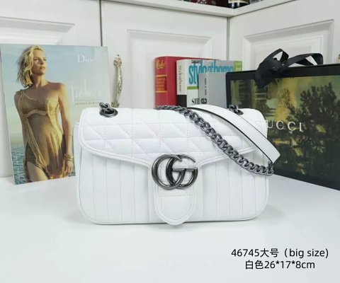 Gucci Chain Shoulder Bag 46745