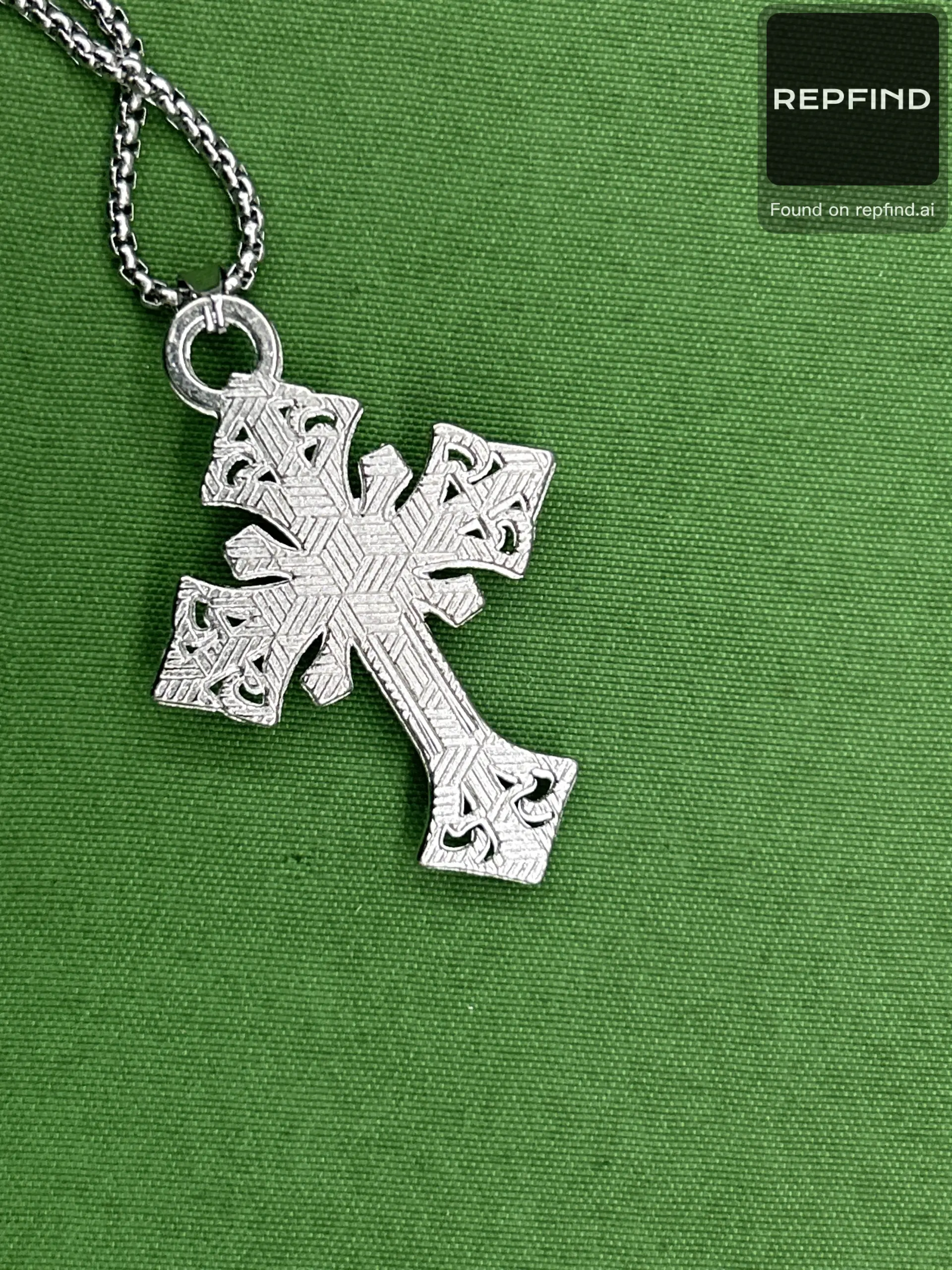 Vintage Cross Pendant Necklace -2
