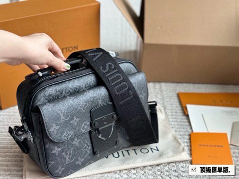 Men's Patterned Crossbody Bag 