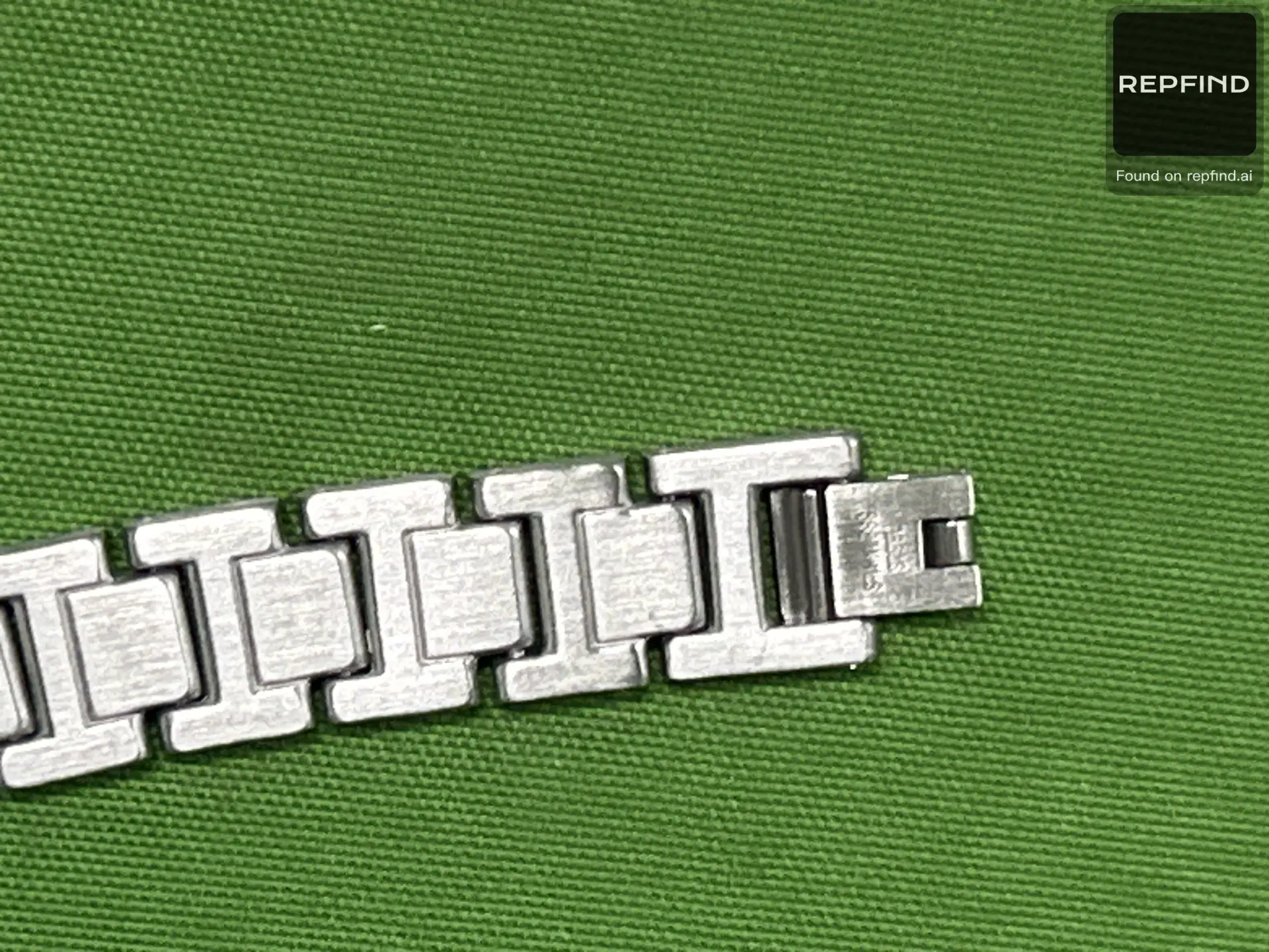 Adjustable Crocodile Link Bracelet -3