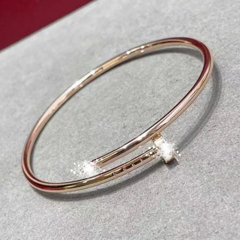 Catie Nail Motif Bangle