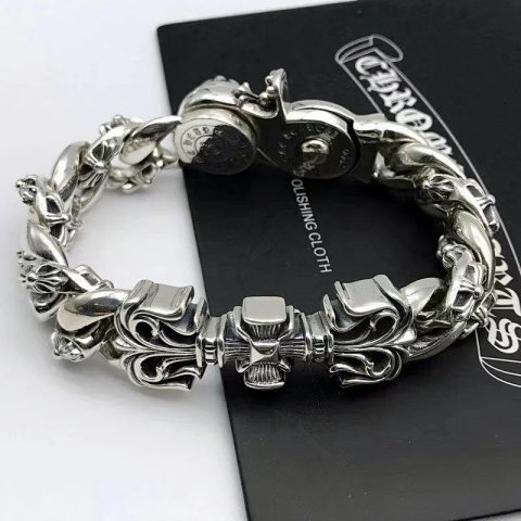 Heavy Gothic Cross Link Bracel
