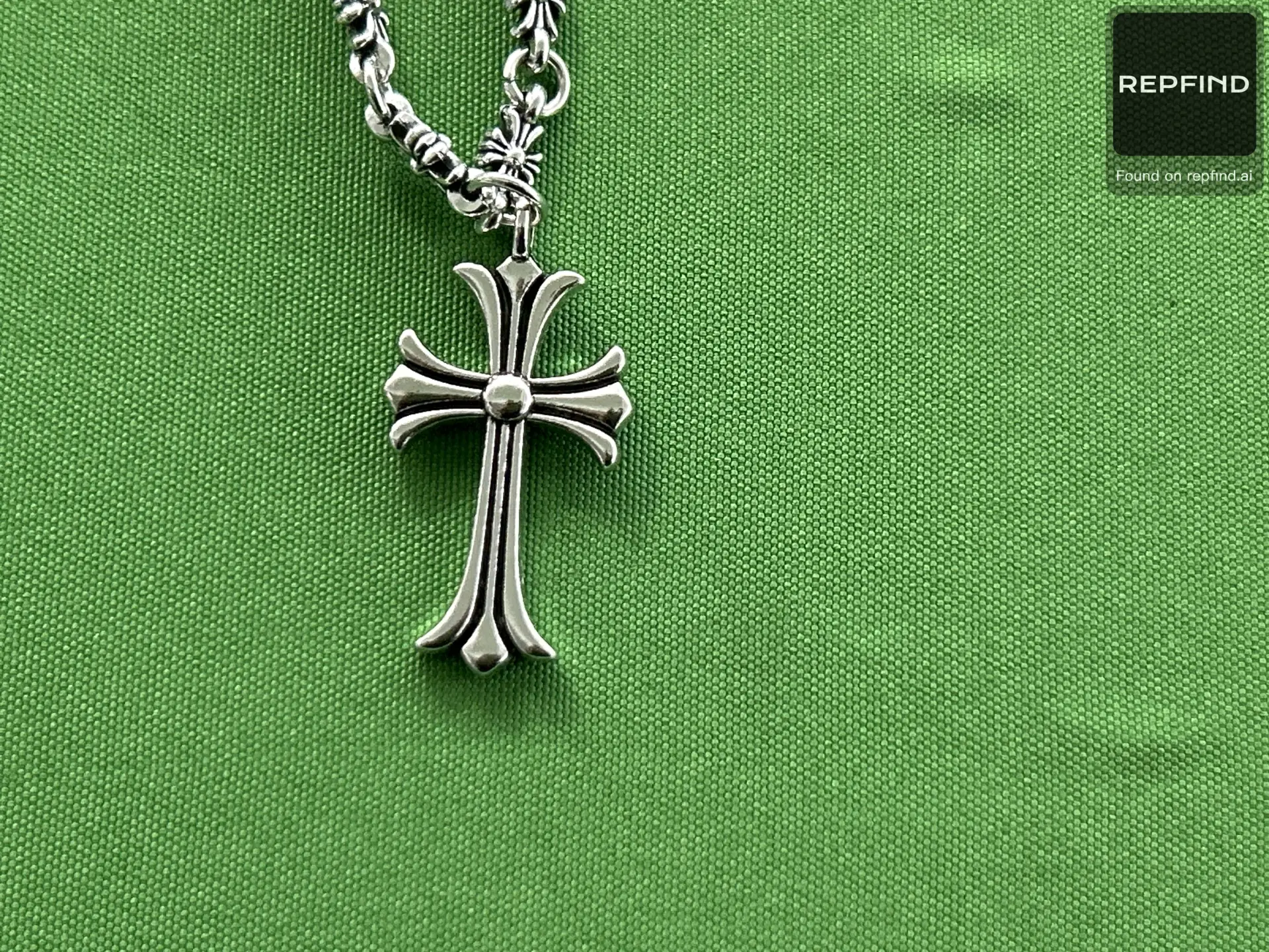 Vintage Gothic Cross Necklace -2