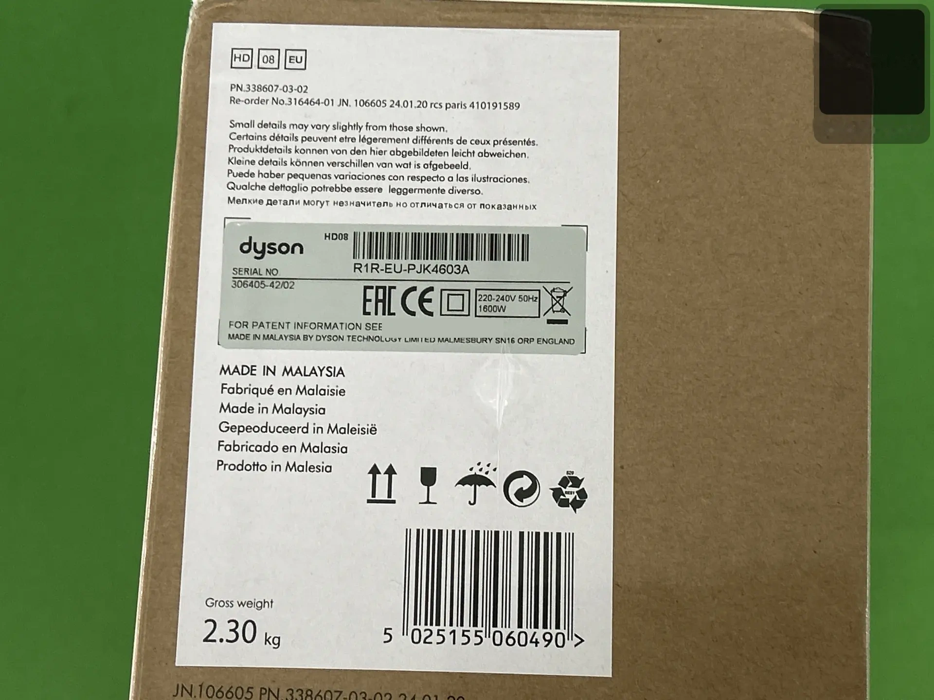 Hair Dryer and Attachments -4