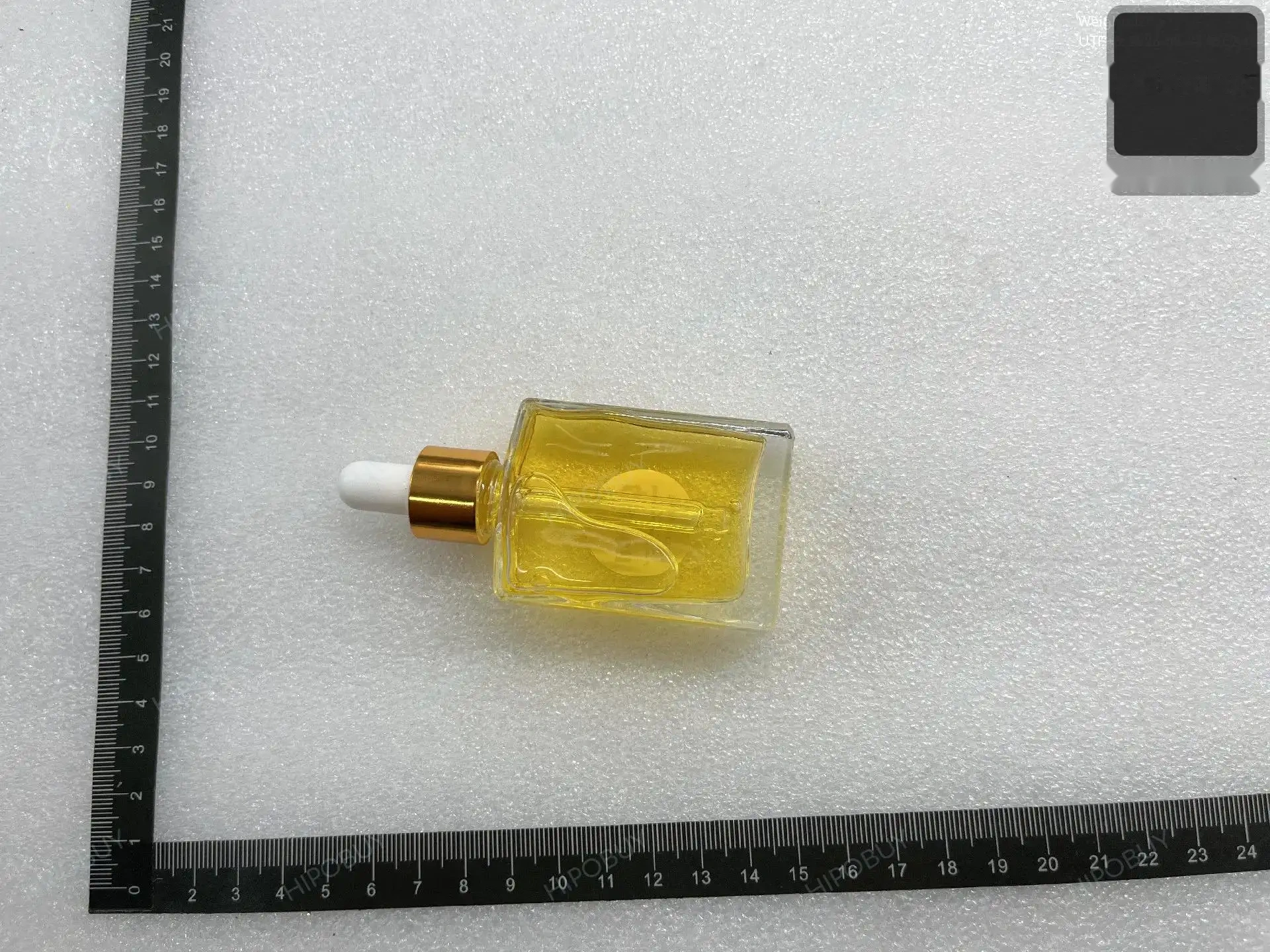 Honey-Infused Lip Oil -3