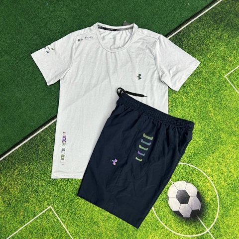 Athletic T-Shirt and Shorts Se