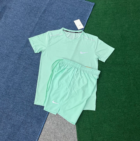Athletic T-Shirt and Shorts Se
