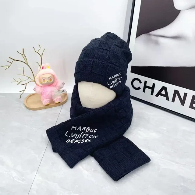 Knit Beanie and Scarf Set -4