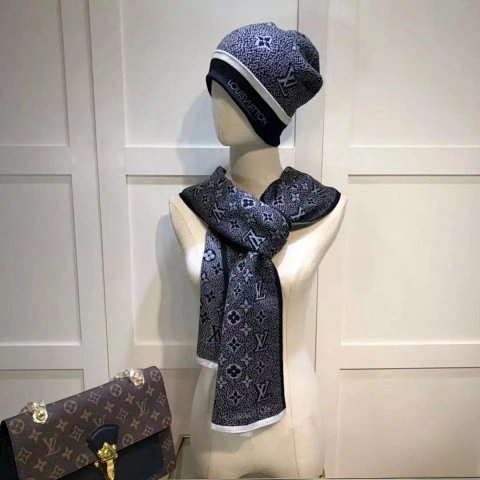 Patterned Beanie and Scarf Set