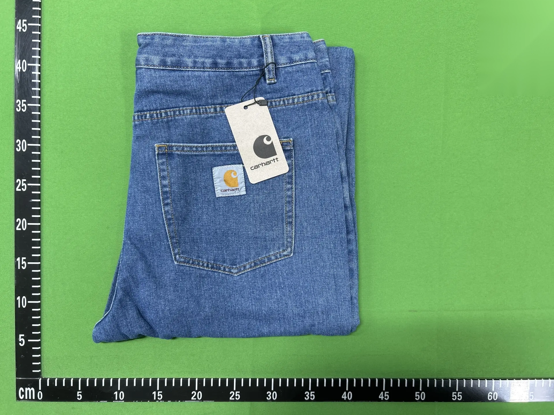 Washed Straight-Leg Denim Jeans -3