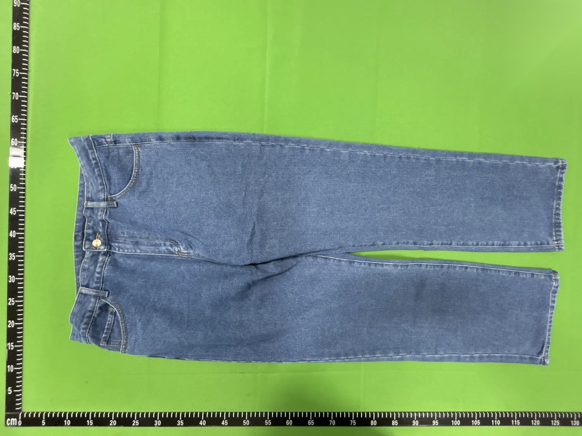 Washed Straight-Leg Denim Jeans -2