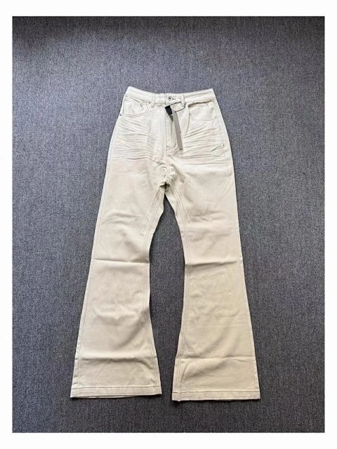 Zip-Detail Straight-Leg Jeans