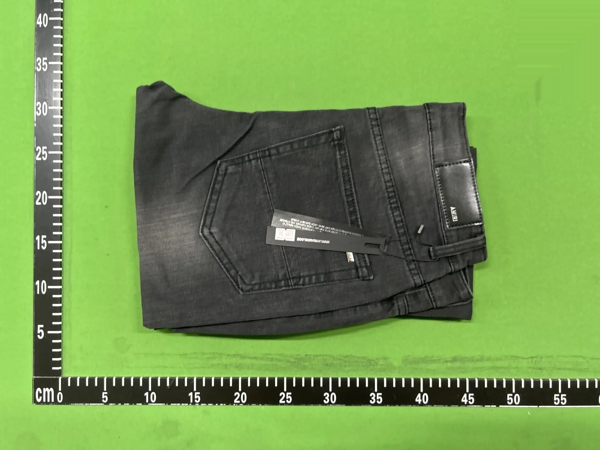Graphic Distressed Jeans -2