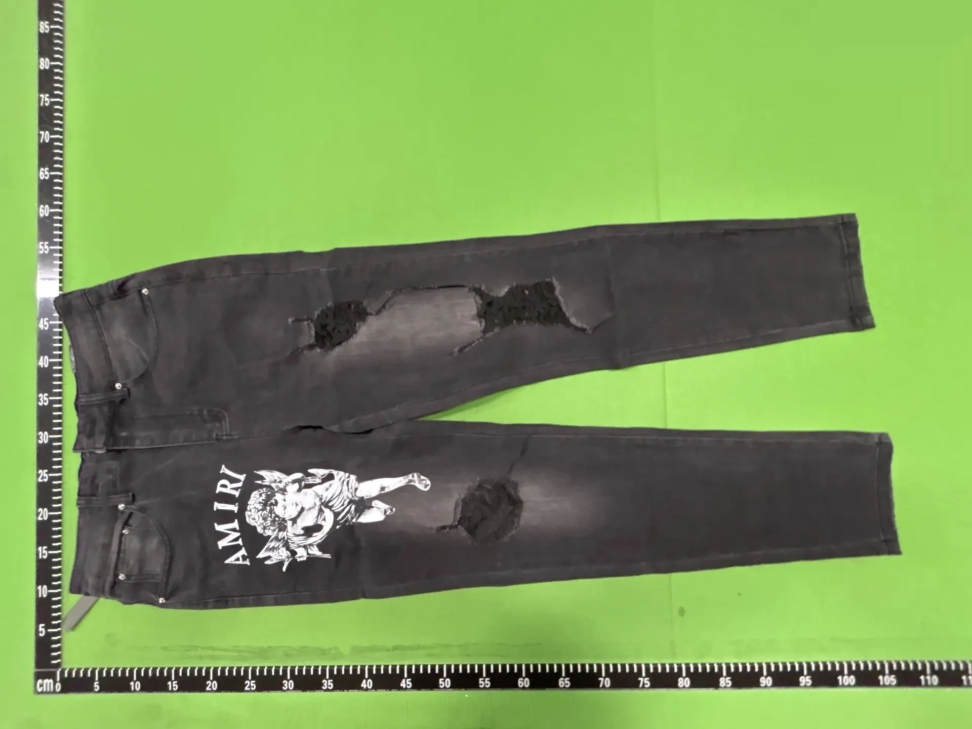 Graphic Distressed Jeans -5