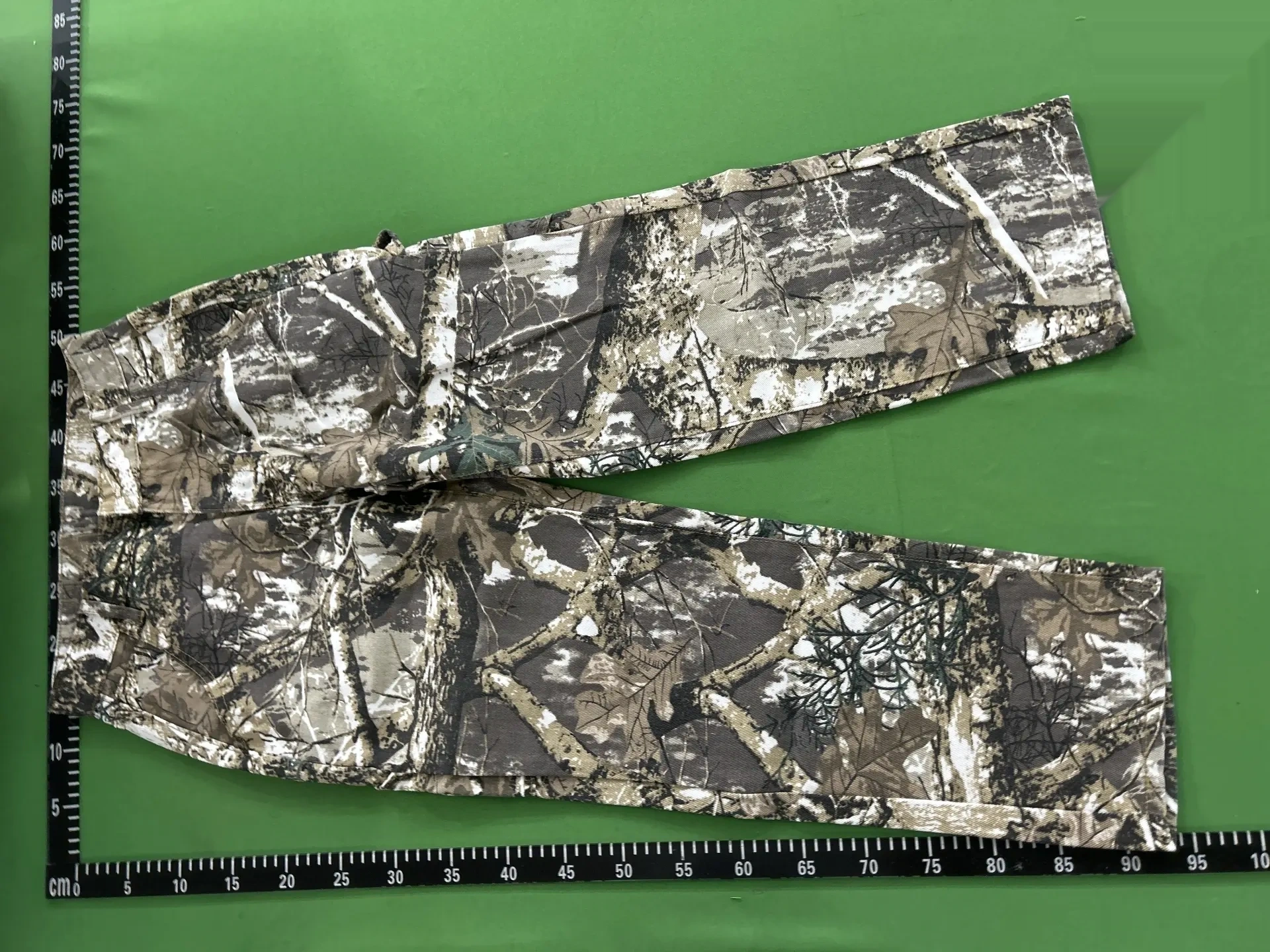 Tree-Camouflage Cargo Trousers -3