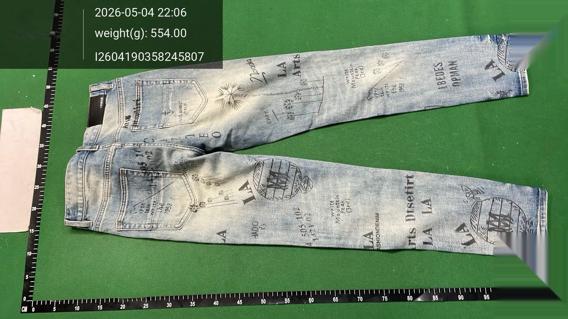 Graphic Distressed Jeans -2