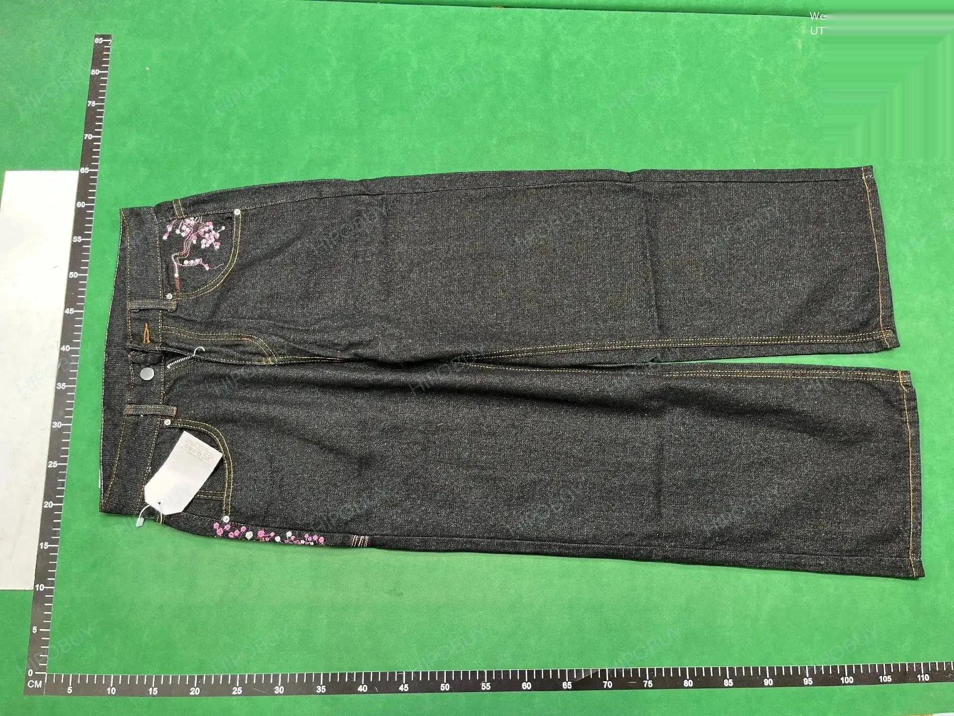 Floral-Patch Straight-Leg Jeans -4