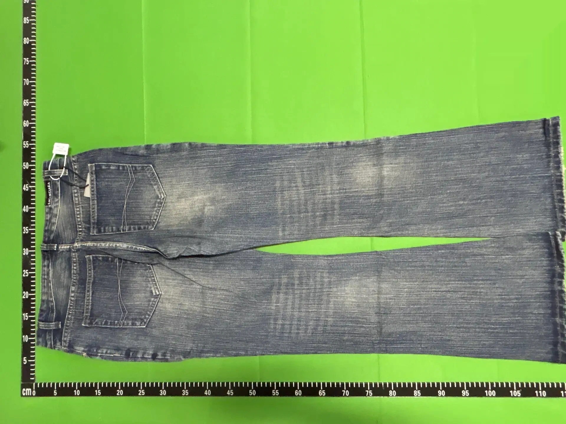 Washed Flared Jeans -4