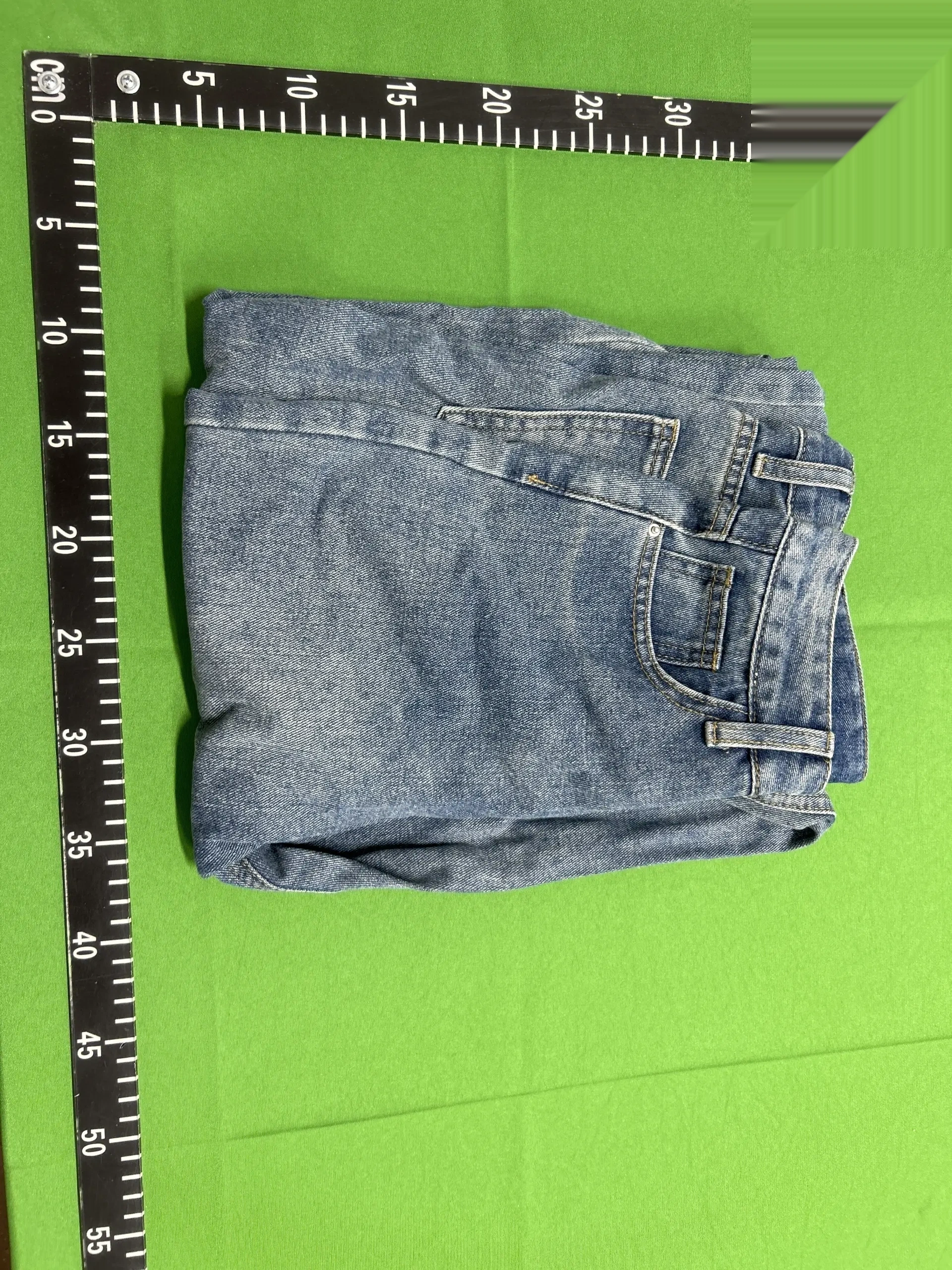 Embroidered Wide-Leg Jeans -3