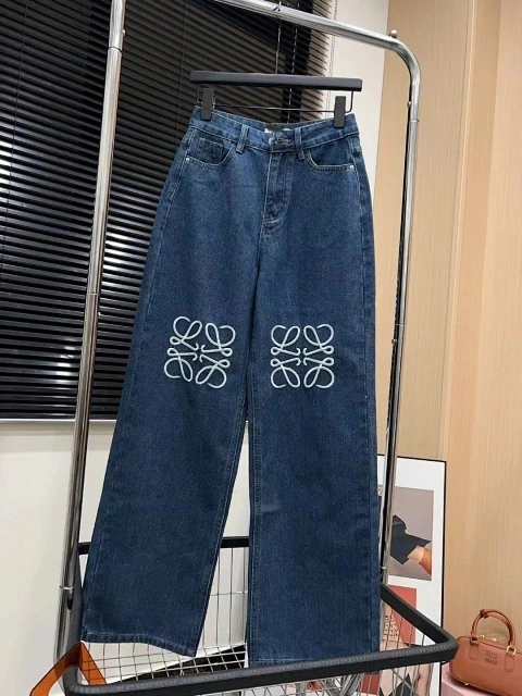 Embroidered Wide-Leg Jeans -7
