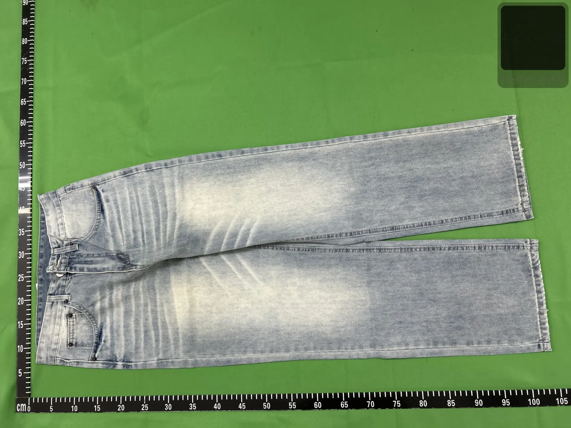 Painted and Coated Straight-Leg Jeans Collection -4