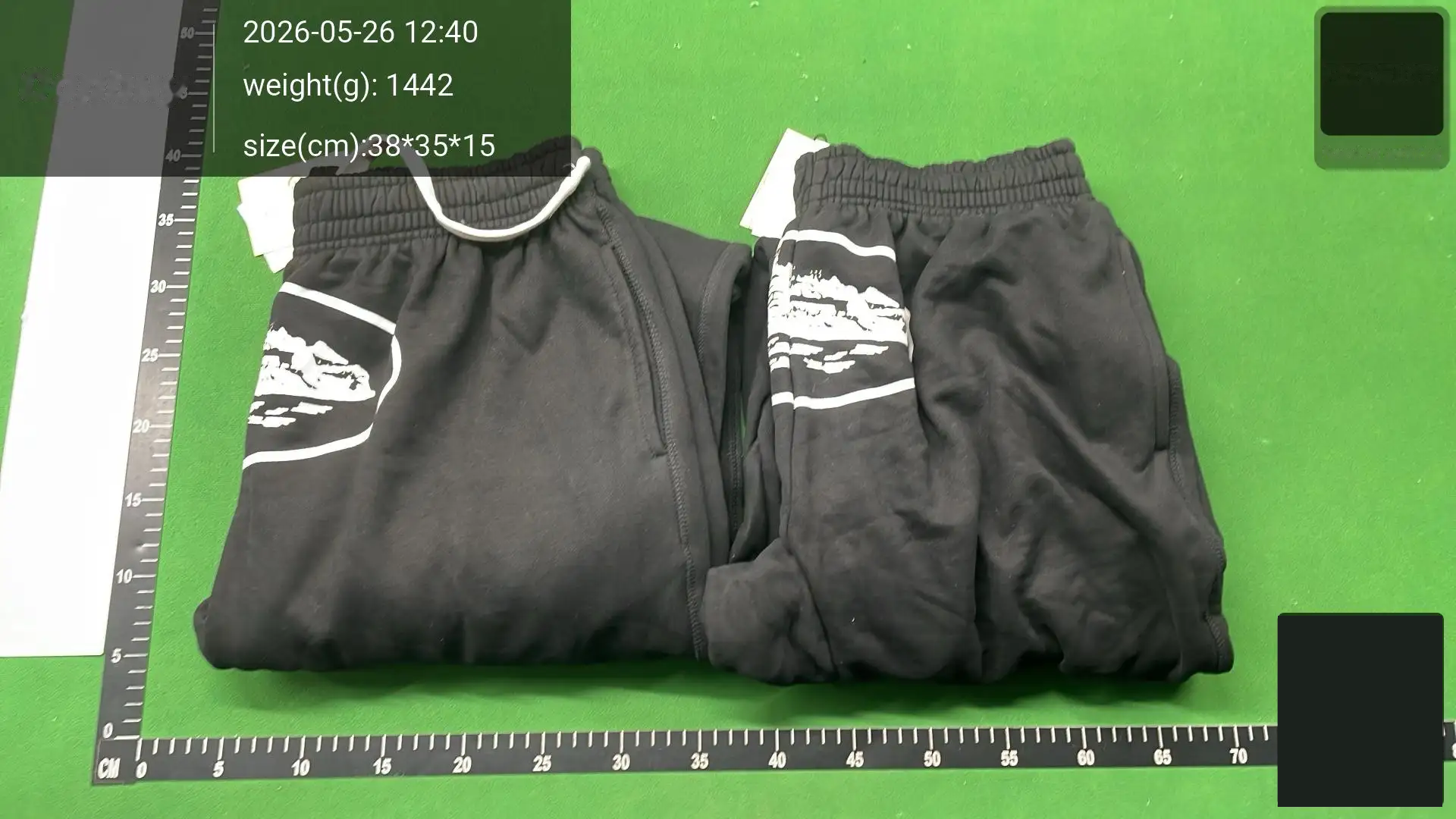 Oval-Graphic Hoodie and Sweatpants Set -2