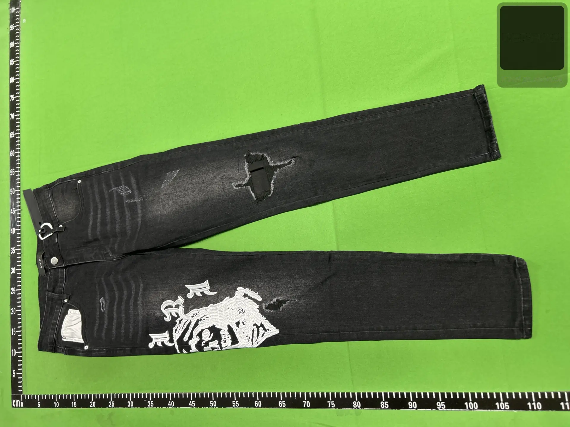 Graphic Distressed Jeans - HGL18 -4