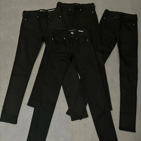 Black Straight-Leg Jeans - 193 -2