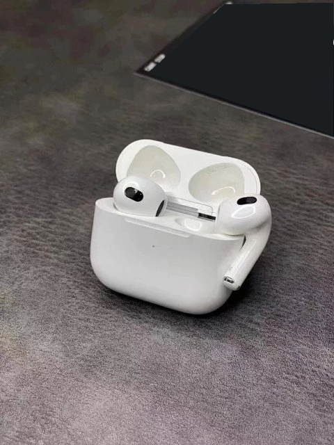 Over-Ear Headphones - Gen 2 USB-C -2